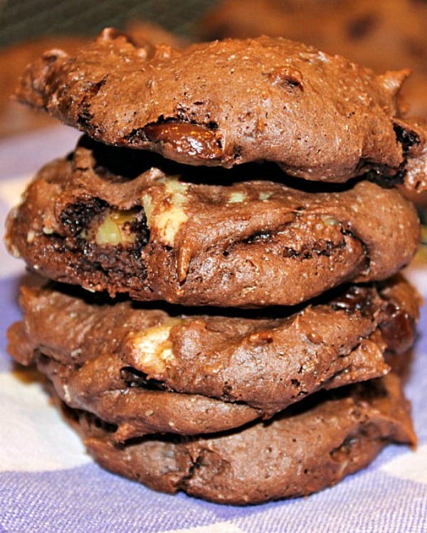Double Chocolate Walnut Cookies are delicious fudgy cake mix cookies, chock full of chocolate chips and walnuts.  Easiest one bowl recipe! #mustlovehomecooking
