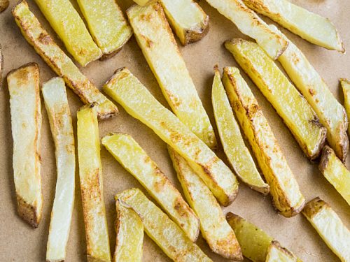 Air Fryer French Fries are a delicious way to enjoy hot and fresh fries at home. Fast and easy with little to no oil! #mustlovehomecooking
