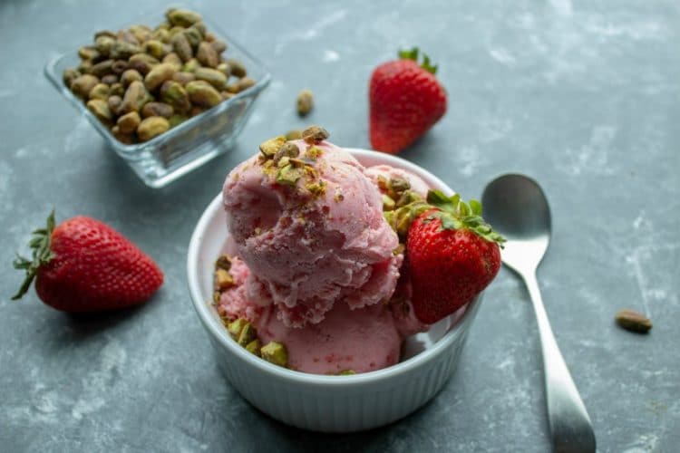 Summer like you are in Italy - the pure berry taste of Crushed Strawberry Gelato will have you believing! Whether you are in Florence or in your own hometown, this frosty treat with little chunks of fresh strawberries will be a winner!