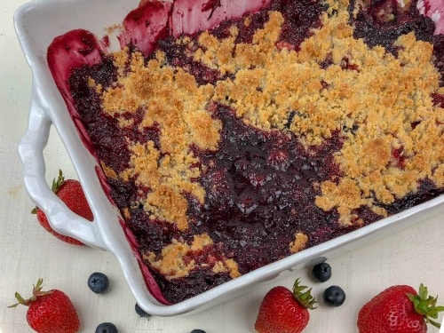 Classic berry cobbler