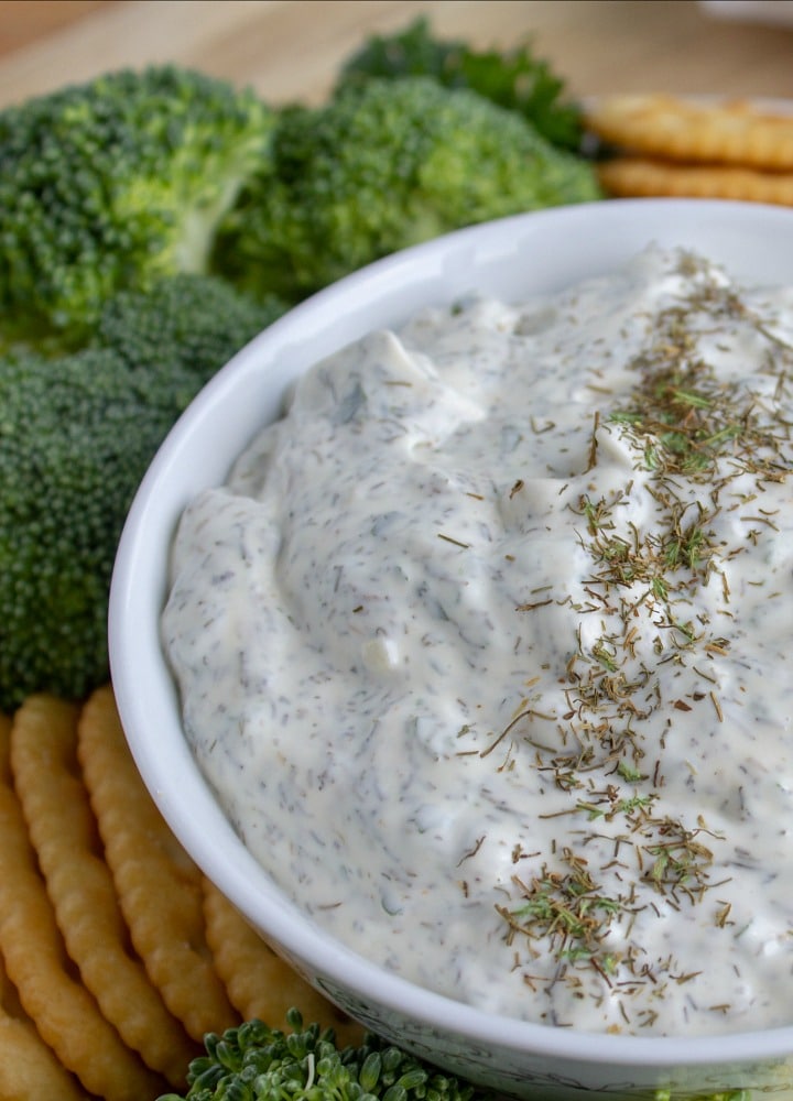 Easy Creamy Dill Dip Recipe – Must Love Home