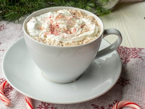 Ditch the packets and make some deliciously easy Peppermint Hot Chocolate in just a few minutes!