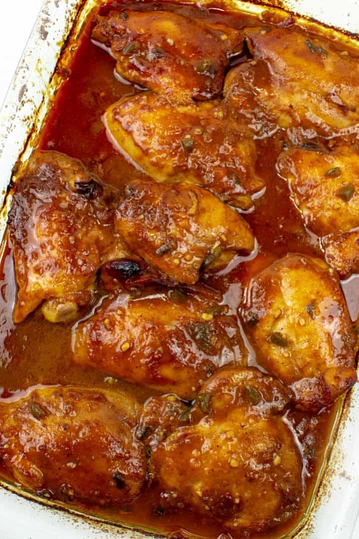 Cooked chicken in baking pan