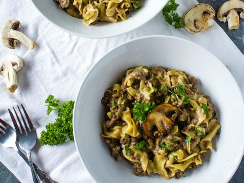 ONE POT BEEF STROGANOFF - is weeknight dinner made easy!