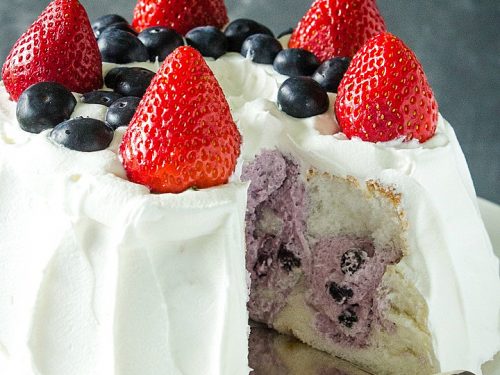 Whipped topping, blueberry pie filling and a store-bought angel food cake make this a quick and easy summer dessert. Great for Red, White and Blue celebrations! #mustlovehomecooking