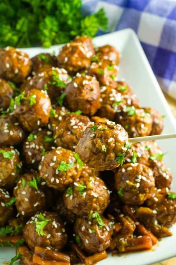  Slow Cooker Asian Barbecue Meatballs with frozen meatballs, vegetables, teriyaki sauce, barbecue sauce and sriracha are just what you need to make these sweet and spicy meatballs. 