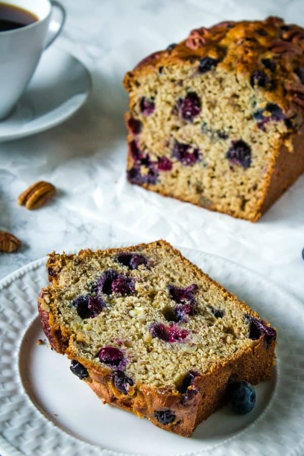 Blueberry Pecan Banana Bread - super moist and tender bread with brown sugar and yogurt flavor makes this blueberry and pecan stuffed bread the best ever.