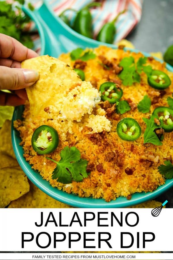 Jalapeno popper dip recipe is fresh, creamy, cheesy and completely addictive! Made with cream cheese, cheddar cheese and fresh jalapenos, then topped with toasted parmesan breadcrumbs. #mustlovehomecooking