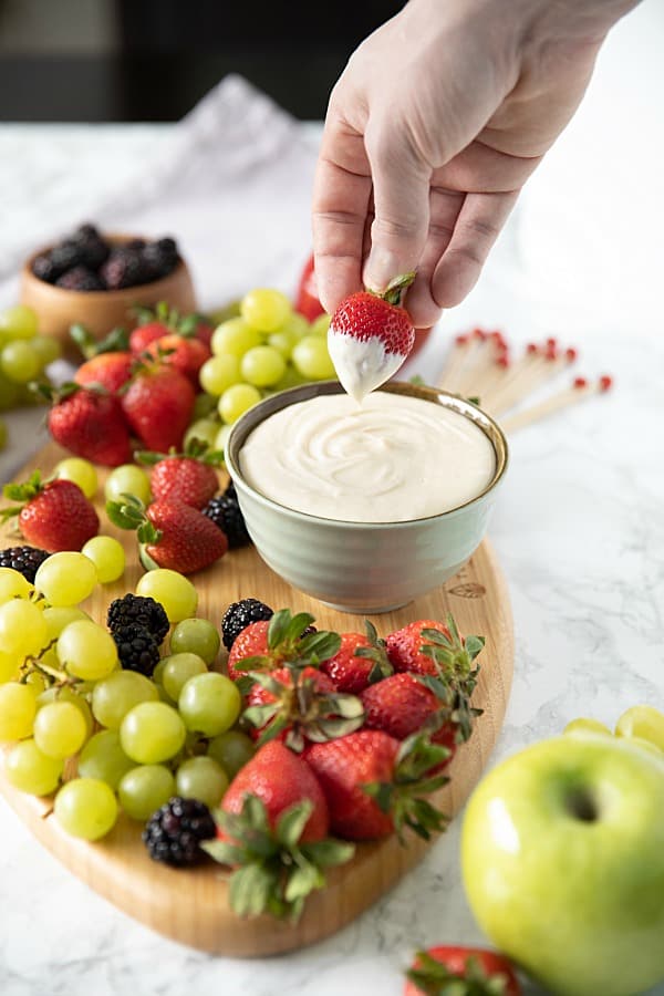 Honey Cream Cheese Fruit Dip is rich, creamy and made with only 3 easy ingredients. #mustlovehomecooking #fruitdip #partydip