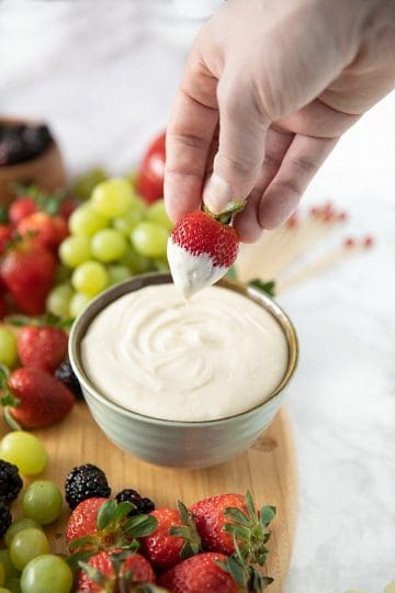 Honey Cream Cheese Fruit Dip is rich, creamy and made with only 3 easy ingredients. #mustlovehomecooking #fruitdip #partydip