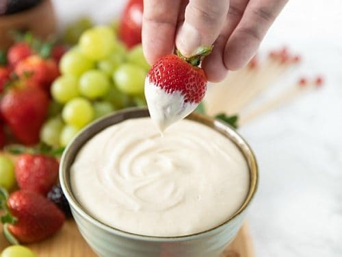 Honey Cream Cheese Fruit Dip is rich, creamy and made with only 3 easy ingredients. #mustlovehomecooking #fruitdip #partydip