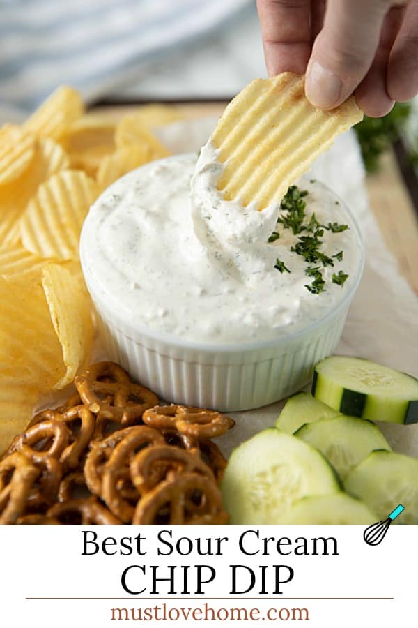 Seriously Good Sour Cream Chip Dip - simple and tasty, it's prepped in only minutes. #mustlovehomecooking #diprecipes #partyrecipes