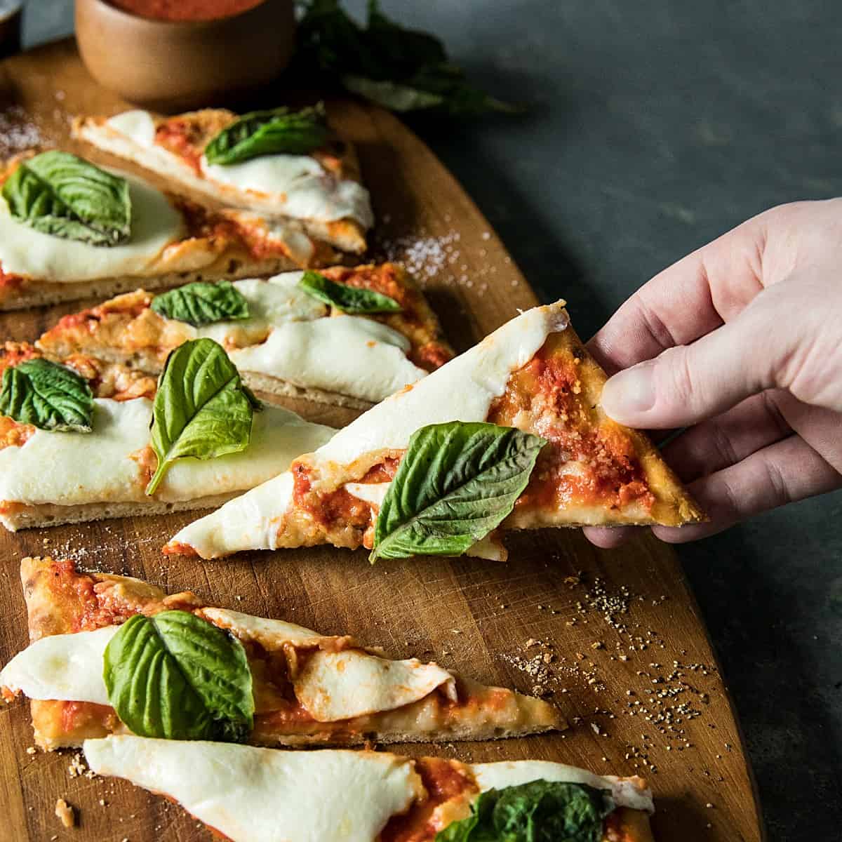 Easy Margherita Flatbread Pizza With Homemade Sauce