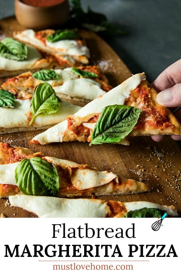 Easy Margherita Flatbread Pizza is a tasty, simple recipe for homemade pizza with flatbread crust, San Marzano pizza sauce, fresh mozarella and basil. #mustlovehomecooking #margheritapizza #pizzarecipes