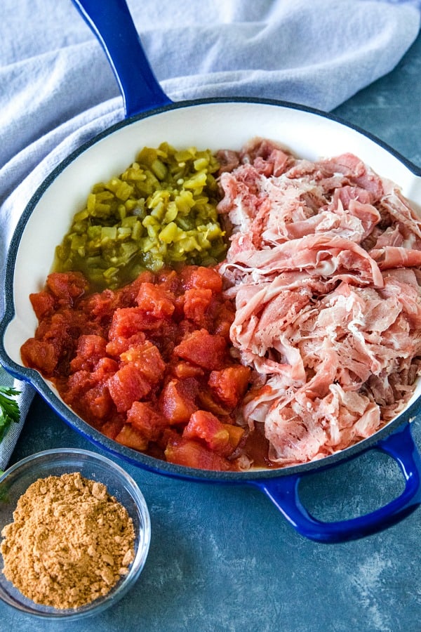 Easy Mexican Beef - tender shaved steak with diced tomatoes and green chilies, seasoned with taco seasoning. Ready to serve in 15 minutes and all in one pan! #mustlovehomecooking #mexican beef