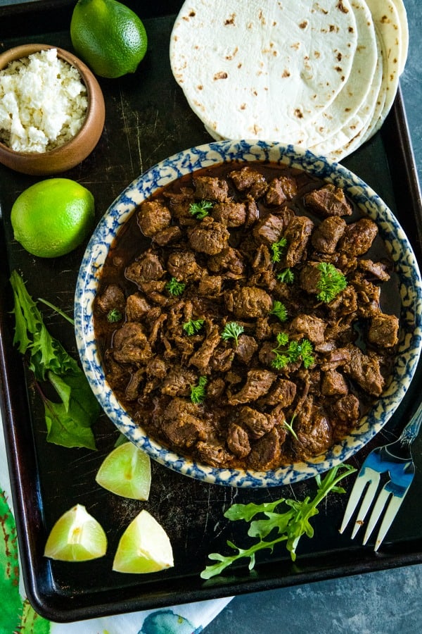 Mexican style beef has never been easier than this Instant Pot Beef Mexicana ....simple and fast right from the pressure cooker! #mustlovehomecooking