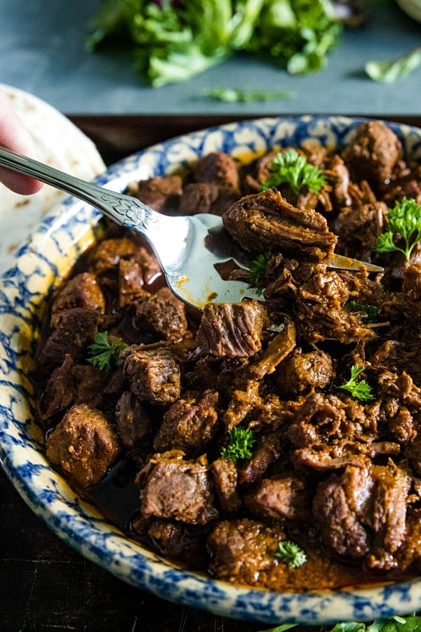 Mexican style beef has never been easier than this Instant Pot Beef Mexicana ....simple and fast right from the pressure cooker! #mustlovehomecooking