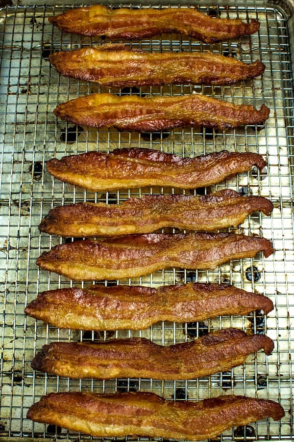 How to Cook Bacon in the Oven on a Rack • Loaves and Dishes