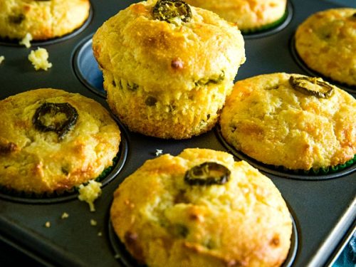 Jiffy Jalapeno Cheddar Cornbread Muffins are moist and cheesy with just the right amount of sweetness and spice. #mustlovehomecooking