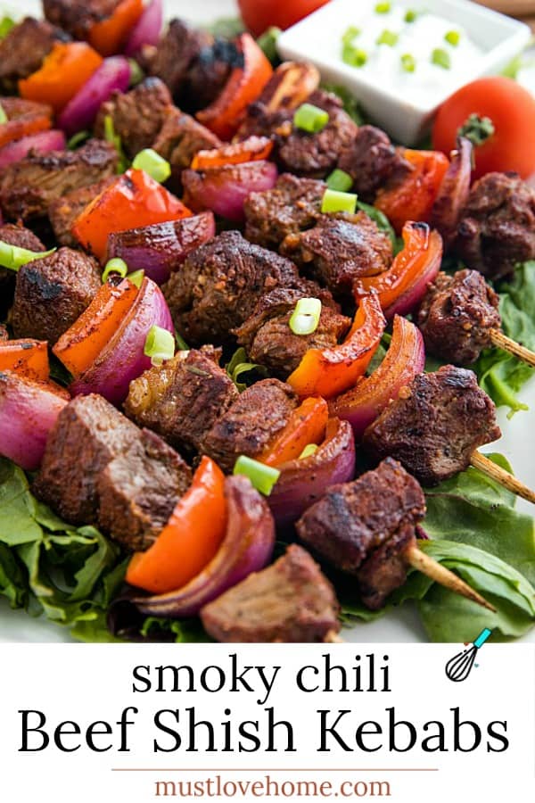 Smoky Chili Beef Shish Kebab with peppers, onions and an amazingly flavorful marinade are perfect for using inexpensive cuts of meat. They're great for grilling or the broiler! #mustlovehomecooking