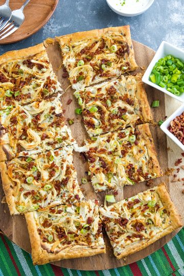 Shortcut ingredients like puff pastry, cooked chicken, chive cream cheese and bacon crumbles makes this Chicken Bacon Ranch Tart a quick and simple dinner favorite! #mustlovehomecooking