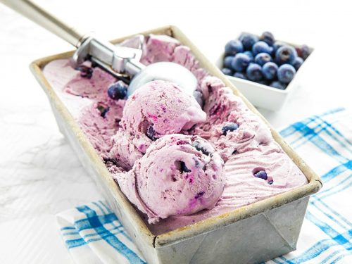 No Churn Cinnamon Blueberry Ice Cream, with fresh blueberries, cinnamon, sweetened condensed milk and cream is a must-have frozen treat that's super easy to make. The smooth flavor will rival any gourmet ice cream. #mustlovehomecooking