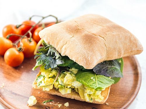 Avocado Egg Salad - fresh and healthy, filled with herbs and a touch of mayo! Super tasty on a toasted ciabatta roll!
