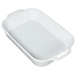 white ceramic 9 x 13 baker