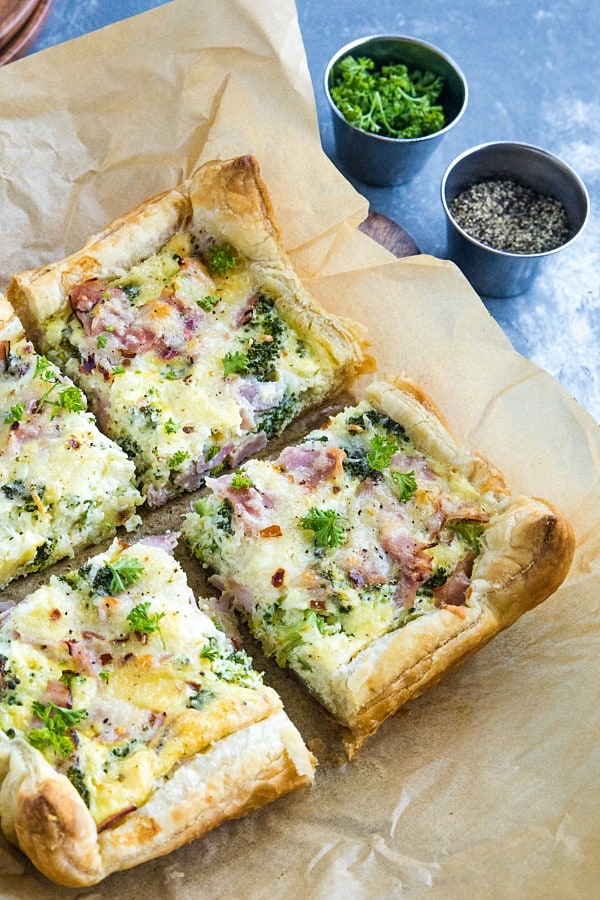 Using shortcut ingredients like puff pastry, this is a quick and simple quiche made with broccoli, ham and Swiss cheese. It's an easy brunch favorite! #mustlovehomecooking