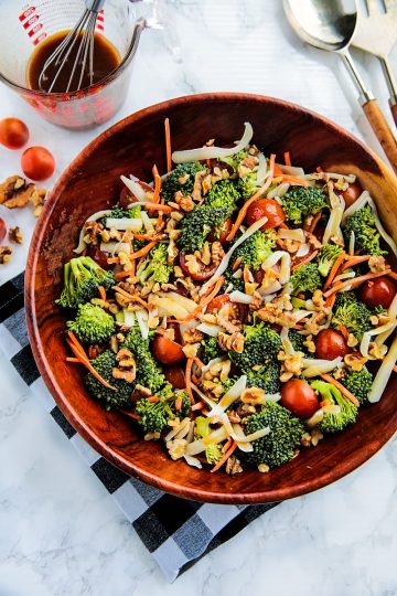 healthy side salad or meal, made with fresh, crisp broccoli florets, tomato and toasted walnuts then drizzled with a tangy homemade balsamic dressing. #mustlovehomecooking