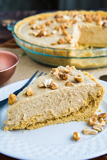 A no-bake Peanut Butter Pie that's richly delicious, fluffy, smooth and couldn't be easier to make. #mustlovehomecooking