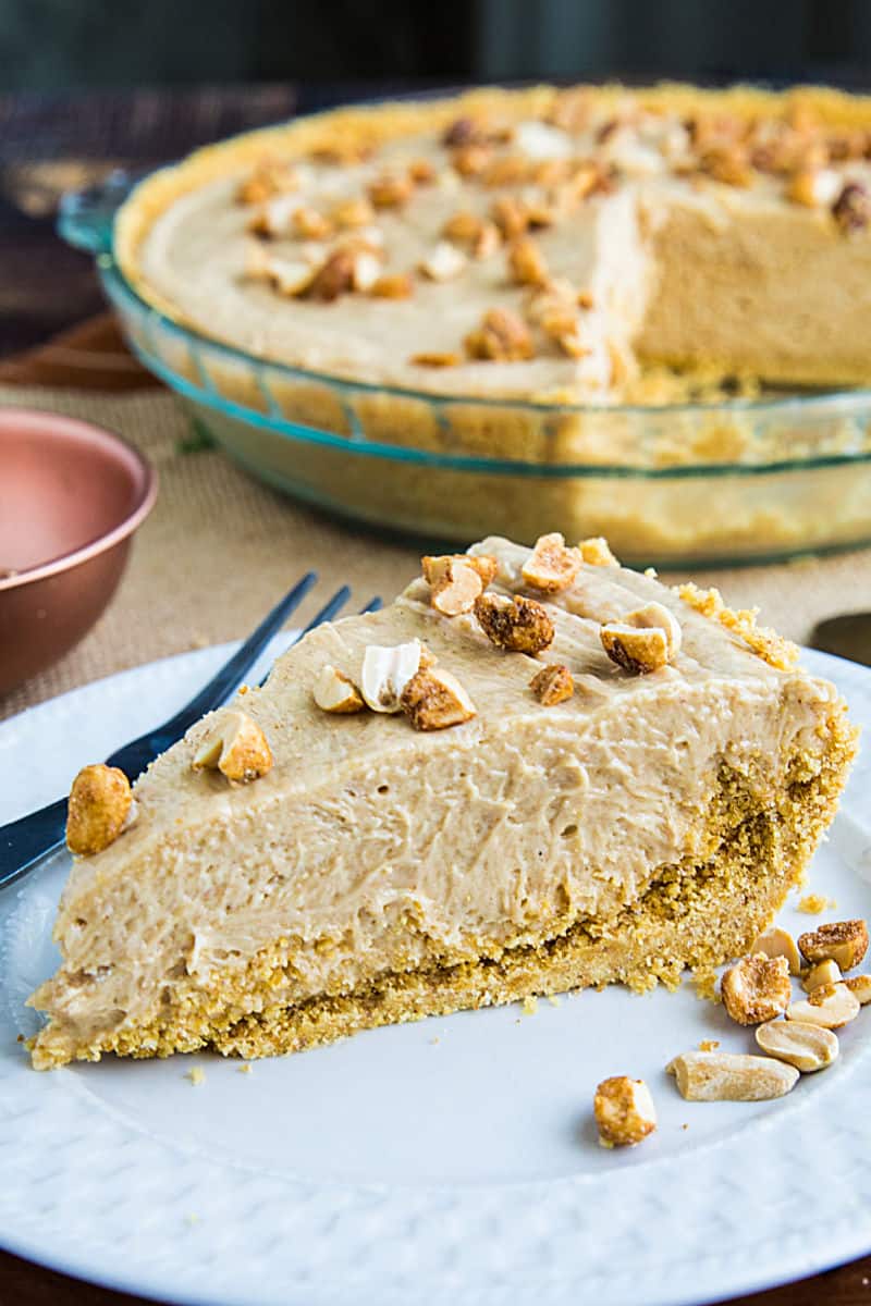 A no-bake Peanut Butter Pie that's richly delicious, fluffy, smooth and couldn't be easier to make. #mustlovehomecooking