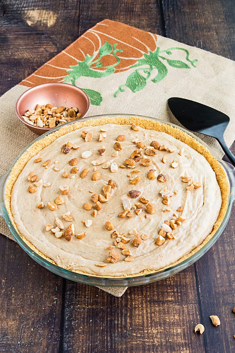 A no-bake Peanut Butter Pie that's richly delicious, fluffy, smooth and couldn't be easier to make. #mustlovehomecooking